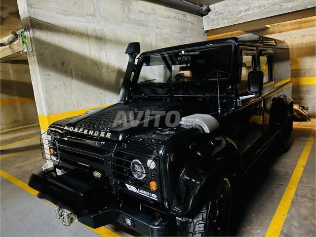 Land Rover Defender - 2