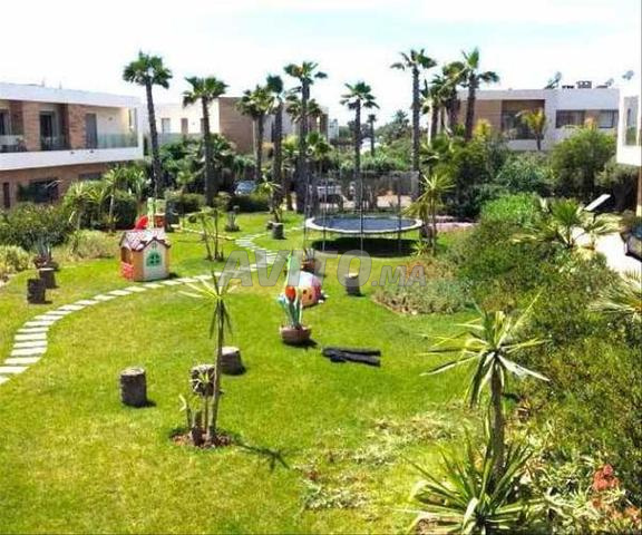 42590-Villa à louer à 47000DH à Sindibad - 2