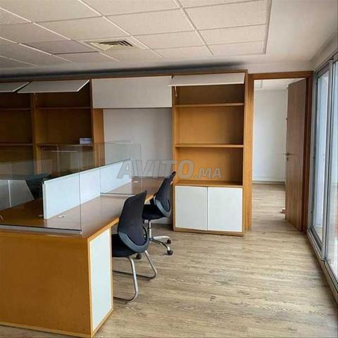76137-Bureau à louer à 18000DH à Hopitaux - 2