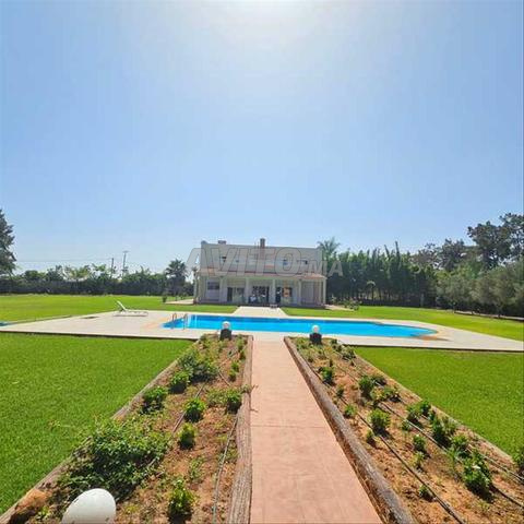 15799-Vente Villa à   de 18920 m²