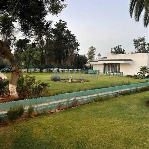 160004-Vente Villa à Rabat Souissi de 3742 m²