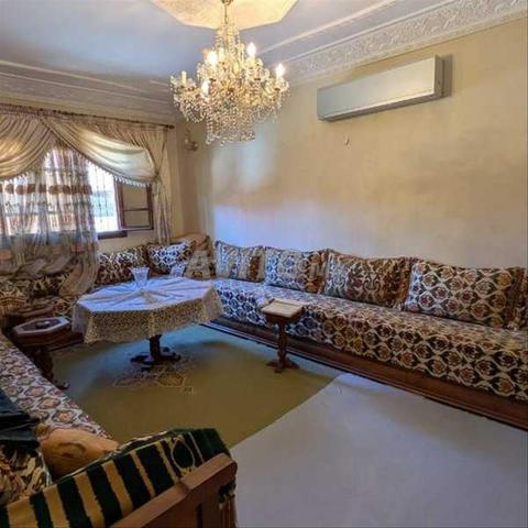 92144-بيع فيلا في مراكش حي المسار بمساحة 240