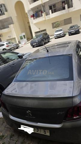 Peugeot 301 2018-94000km - 2