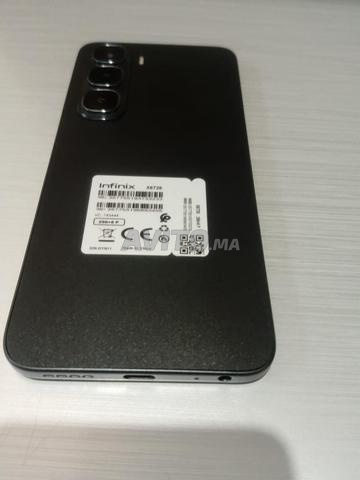 Infinix HOT 60i avec tout ce qui va avec - 2