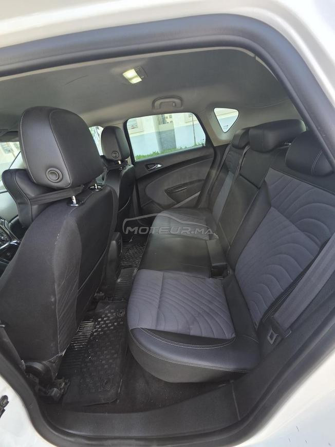 Opel Astra Diesel Automatique 2016 à Bouskoura