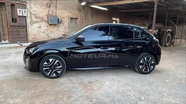 PEUGEOT 208 v 2024