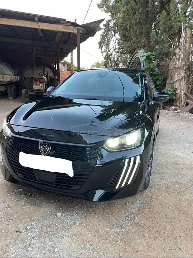 PEUGEOT 208 v 2024