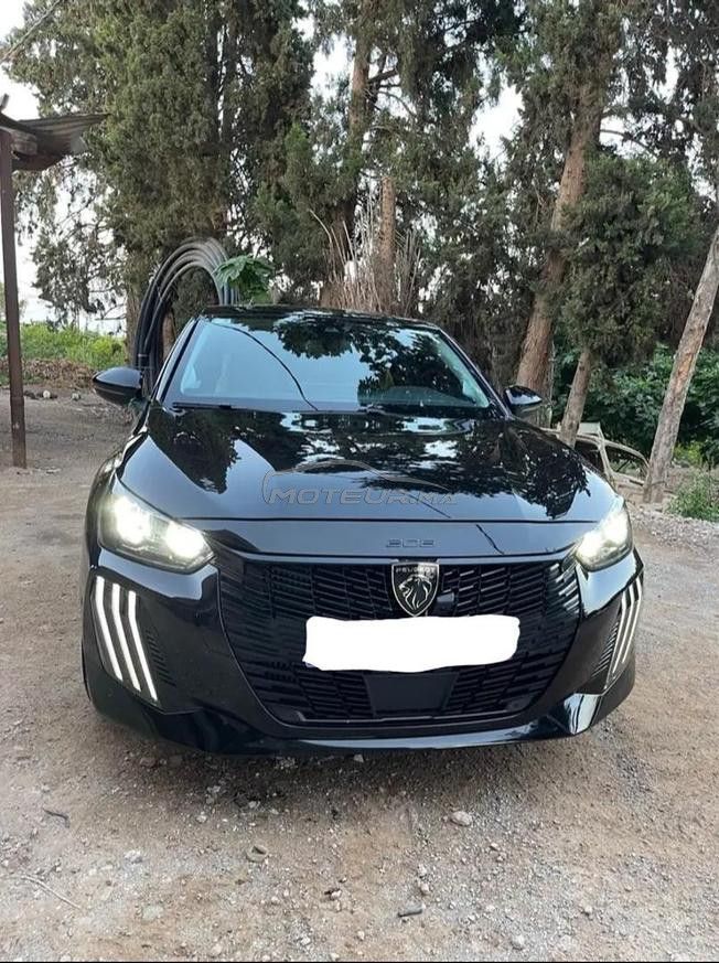 PEUGEOT 208 v 2024
