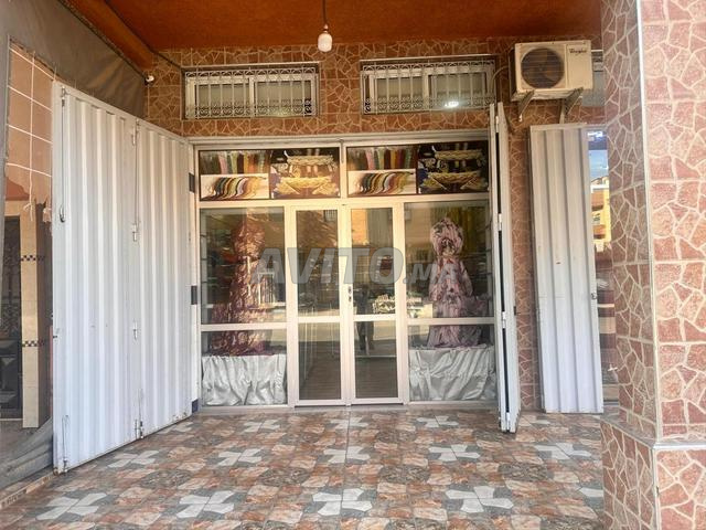 Magasin à louer à El Azzouzia