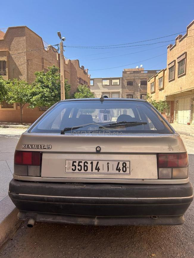 renault 19 