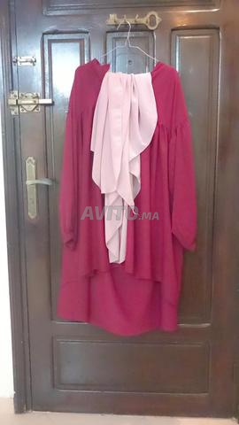 Abayas d'occasion à vendre avec leurs foulards - 2