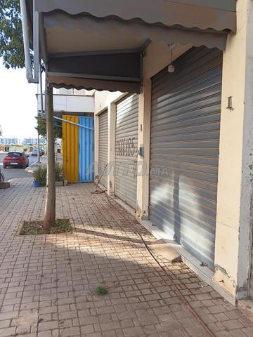 Local à vendre à Ain Atiq, entièrement rénové, 16m²