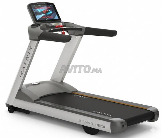 Tapis de Course Professionnel MATRIX - Plus modèles - 2