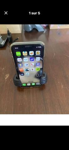 iPhone XR 64 Go