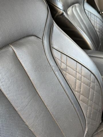 BMW الفئة السابعة 745e هجينة