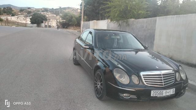 Mercedes E270 modèle 2004 bon état