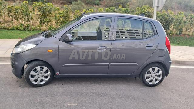 Hyundai i10 modèle 2015 km 164 jamais accidenté - 2