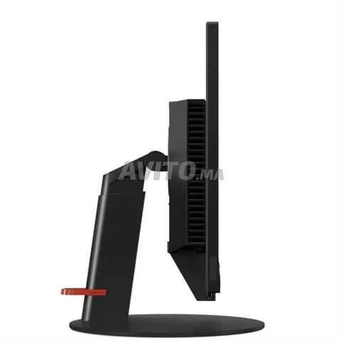 Lenovo Tiny-in-One M920Q i5 8Go 256Go SSD - 2