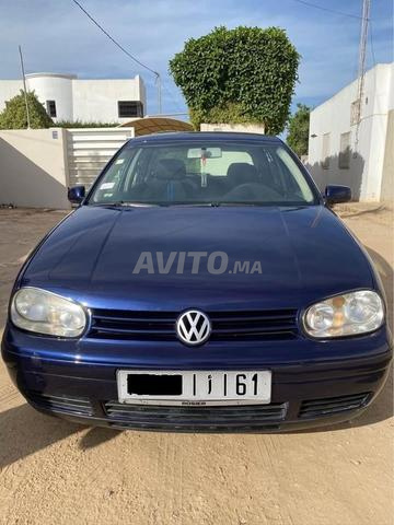 Volkswagen Golf 4 Essence Manuelle 2001 à El Ksiba
