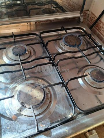 Cuisinière pour la cuisine - 2