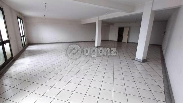REF-IFN 32 - Bureau à vendre à La Gironde