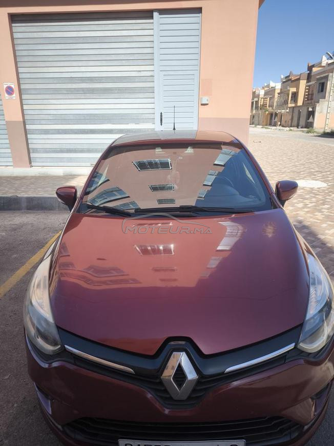 clio 4 très bon état bien entretenu 