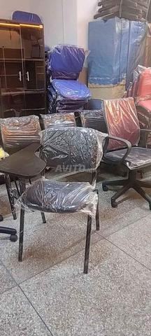 Chaise écritoire pour salle de classe/vestiaire