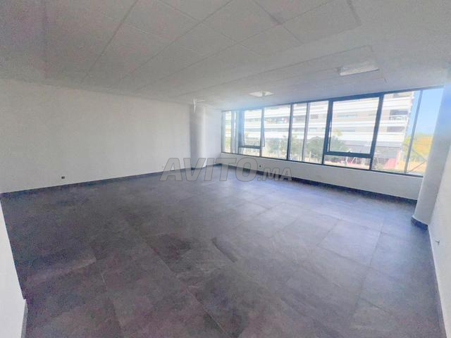 Bureau avec place de parking - CFC - 2