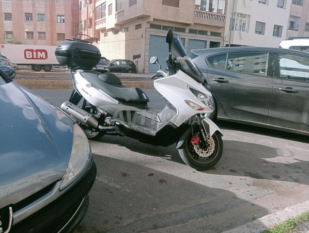 Scooter kymco 300i - 2