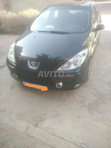 Peugeot 307 essence modèle 2007 avec clim