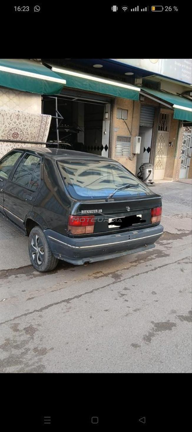 Renault 19 essence Casablanca ain chok