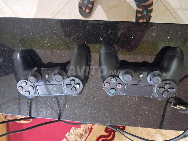 PS4 flashée avec 2 manettes - 2