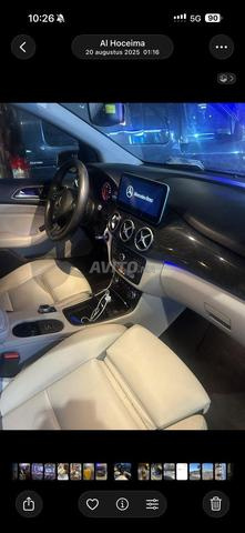 Mercedes-Benz 180 Diesel Automatique 2017 à Martil - 2