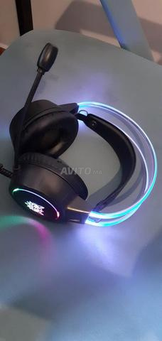 Casque gamer RGB Onikuma de bonne qualité avec splitter