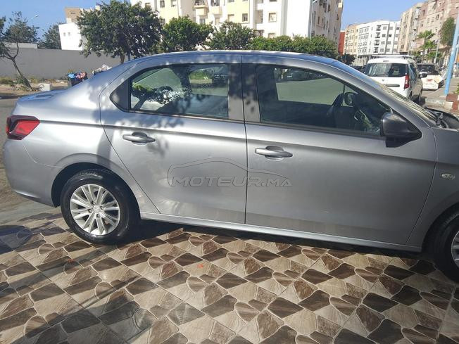 Peugeot 301.