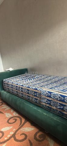 3 Canapés lits bon état à vendre Kénitra