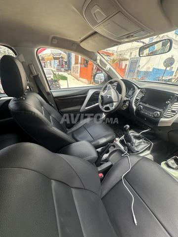 Mitsubishi Pajero Diesel Manuelle 2017 à Agadir - 2