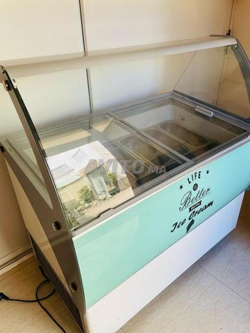 Vitrine à glaces - 2