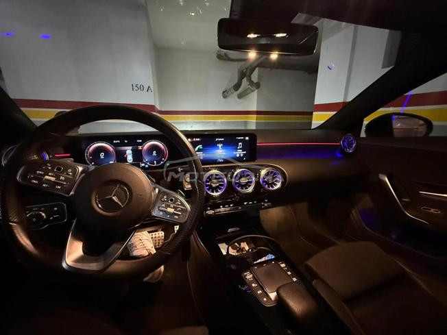 voiture très bon état 