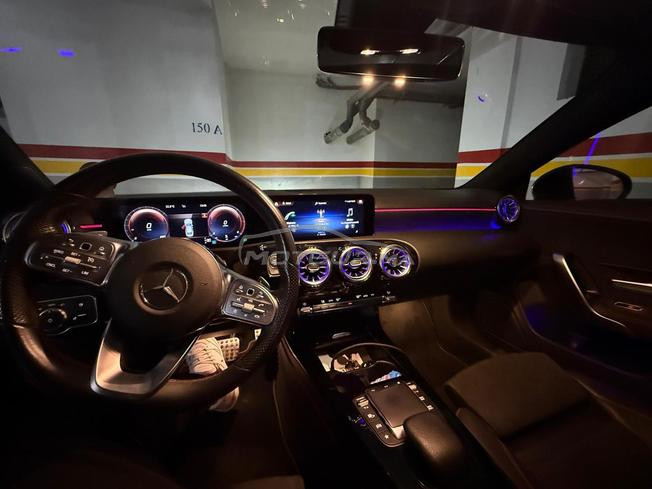 voiture très bon état 