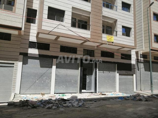Location local commercial 13m² avec mezzanine 11m² - 2