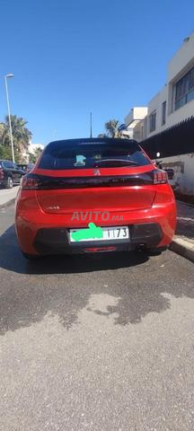 Particulier vend une 208 en excellent état