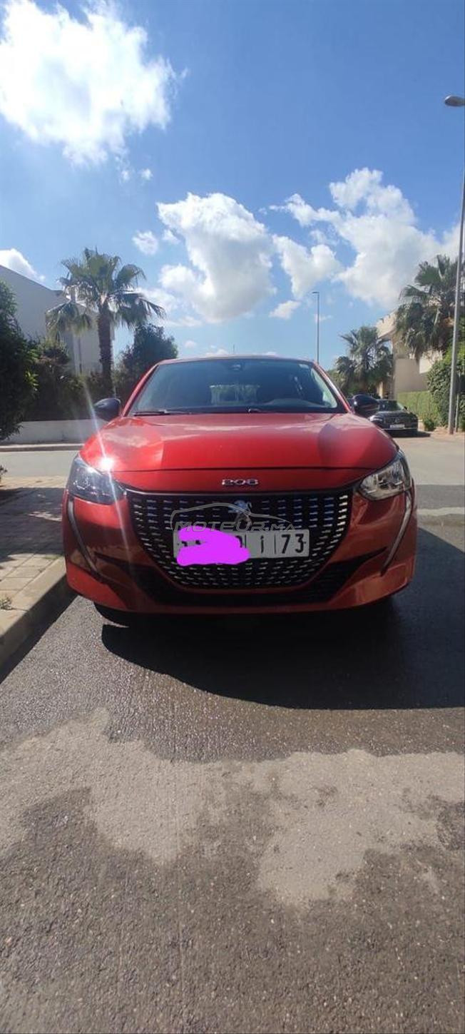 particulier vend une 208 en excellent état 
