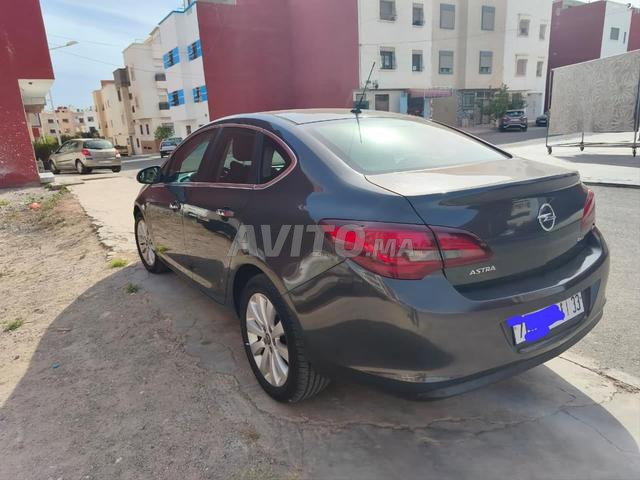 Opel Astra 2014 - 2