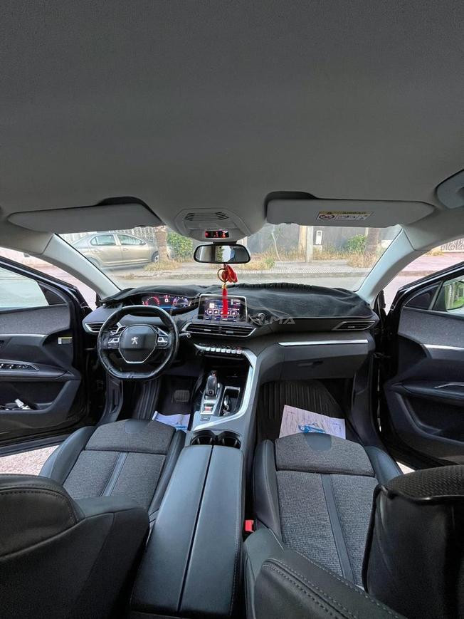 Peugeot 3008 Diesel toutes option Modèle 2021 