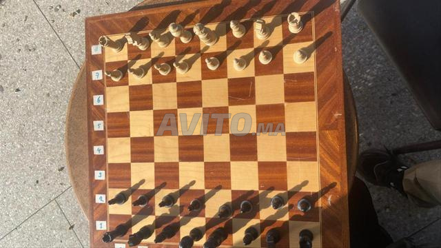 Jeu d'échecs en bois complet (plateau . pièces) - 2