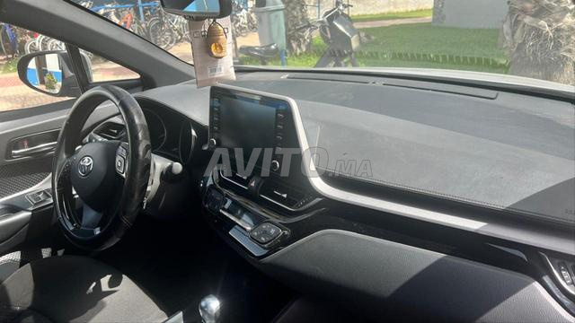 Toyota C-HR Essence Automatique 2022 à Agadir - 2