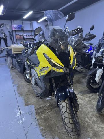 Xadv 750 modèle 2025 - 2
