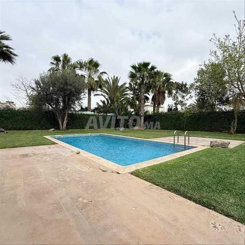 176454-بيع فيلا في بوسكورة بوسكورة بمساحة 1099 م - 2