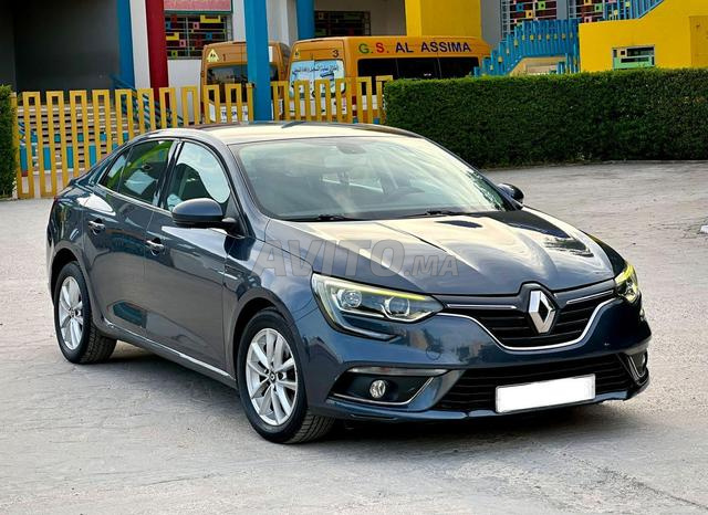 Renault Megane 4 Sedan - 2